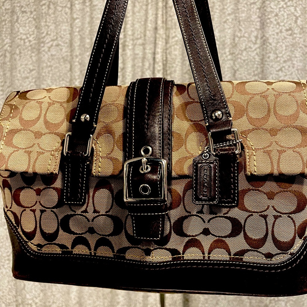 Large authentic Coach satchel handbag pre-owned/good condition